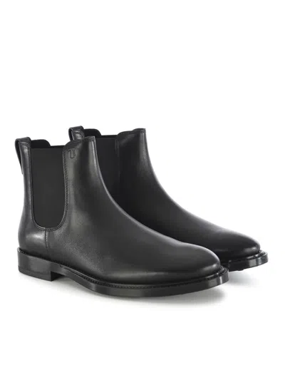 Tod's Leather Chelsea Boots In Black