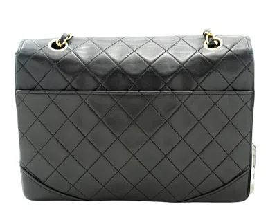 Pre-owned Chanel Half Moon Black Leather Shoulder Bag ()