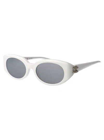 Alexander Mcqueen Alexander Mc Queen Oval Sunglasses Am0469 S 004