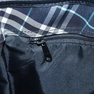 Pre-owned Burberry Nova Check Navy Cloth Shoulder Bag ()