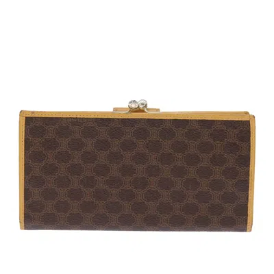 Pre-owned Celine Céline Macadam Brown Canvas Wallet  ()