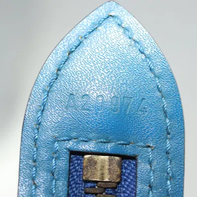 Pre-owned Louis Vuitton Saint Jacques Blue Leather Shoulder Bag ()