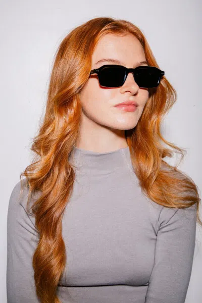 Peter And May Sunglasses In Black