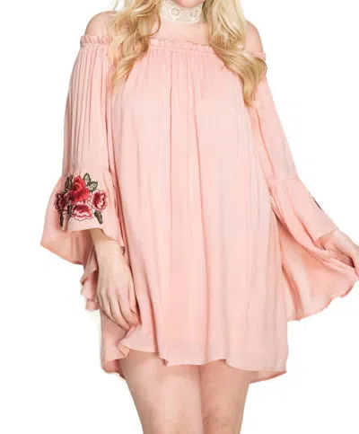 She + Sky Floral Off The Shoulder Mini Dress - Plus In Blush In Gold