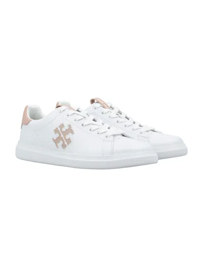 Tory Burch Double T Howell Low-top Leather Sneakers In Titanium_white_/_shell_pink
