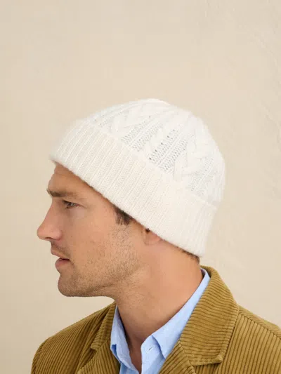 Alex Mill Cashmere Cable Beanie In Chalk