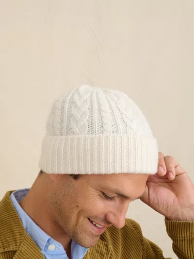 Alex Mill Cashmere Cable Beanie In Chalk