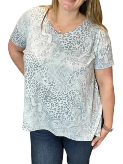 Honeyme Leopard Sharkbite Tee In Grey In Grey