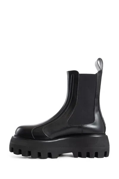 Alexander Mcqueen Man Black Boots In Black