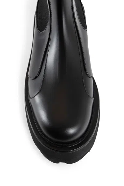 Alexander Mcqueen Woman Black Boots In Black