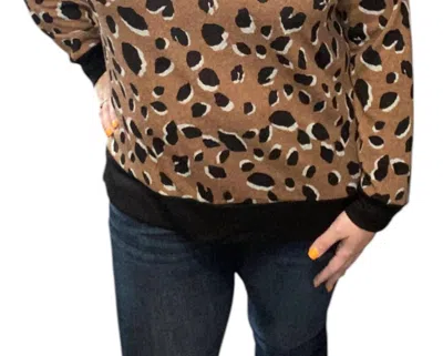 HONEYME LEOPARD WEEKENDER TEE IN MOCHA 