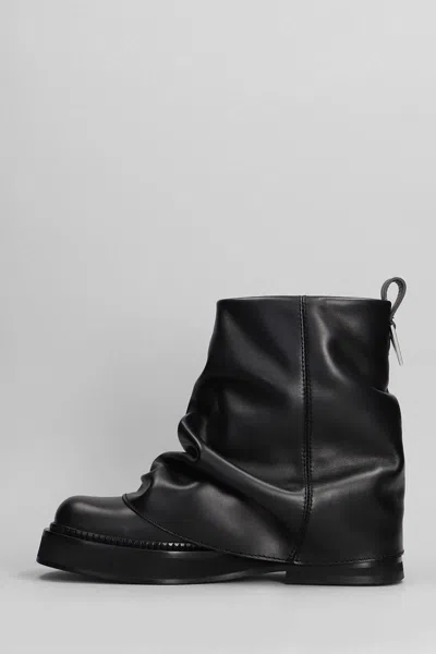 Attico 'mini Robin' Black Ankle Boots With Logo Plaque On The Rear And Pull-tab At The Heel In Black