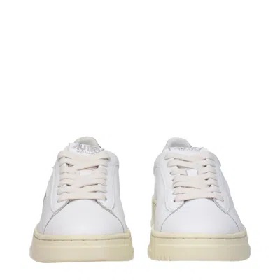 Autry Medalist White Low Top Sneakers With Contrasting Heel Tab In Leather Woman In Multi