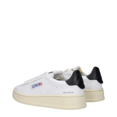 Autry Medalist White Low Top Sneakers With Contrasting Heel Tab In Leather Woman In Multi