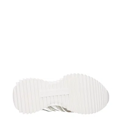 Moncler Pacey Sneakers Leather M-shaped Detail In Multi