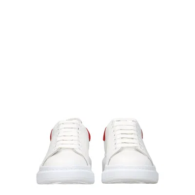 Alexander Mcqueen White Low Top Sneakers With Contrasting Heel With Embossed Logo Lettering In Leather Man In White