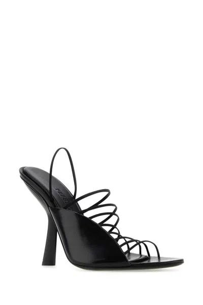 Ferragamo Altaire 105 Strappy Leather Sandals In Black
