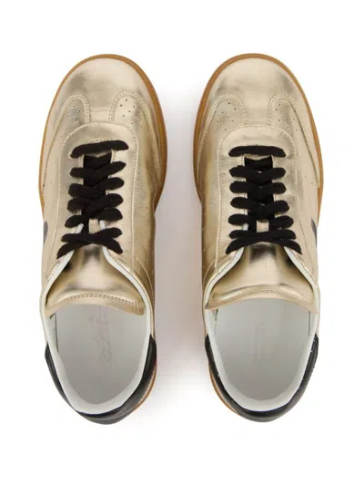 Isabel Marant Shiny Leather Kaycee Sneakers In Grey