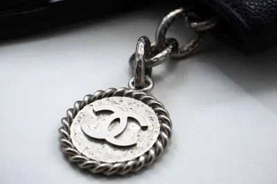 Pre-owned Chanel Medaillon Black Leather Shoulder Bag ()