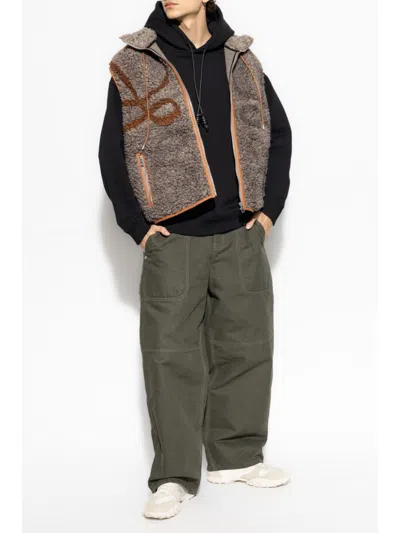 Loewe Mens Beige Khaki Green Brand-monogram Faux-shearling Woven Gilet In Multicolor