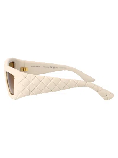 Bottega Veneta White Intrecciato Round Acetate Sunglasses