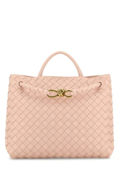 Bottega Veneta Small East-west Andiamo Bag In Neutral