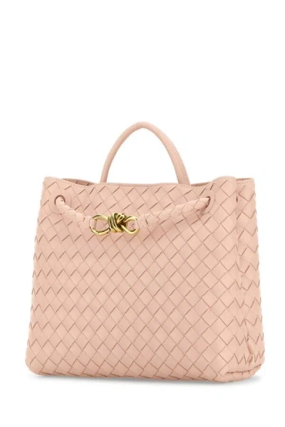 Bottega Veneta Small East-west Andiamo Bag In Neutral