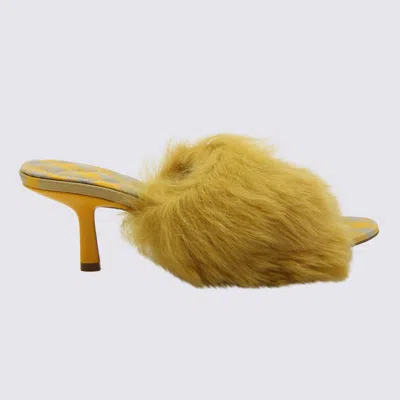 Burberry Jackie Shearling And Leather Mules In Manilla/hunter Ip Check