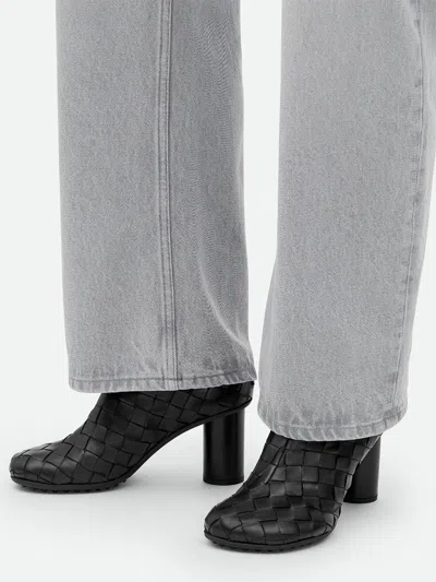 Bottega Veneta Dark Brown Leather Atomic Ankle Boots In Black