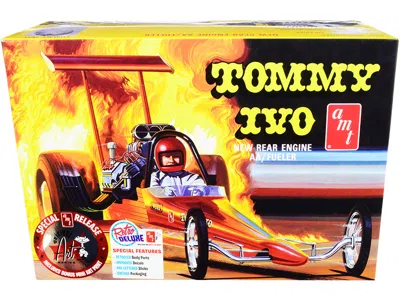 Amt 1-25 Scale Tommy Ivo Rear Engine Dragster Skill 2 Model Kit