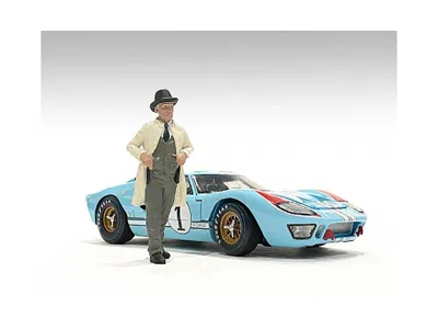American Diorama 2 In. Race Day Figurine Iii For 1-24 Scale Model Car
