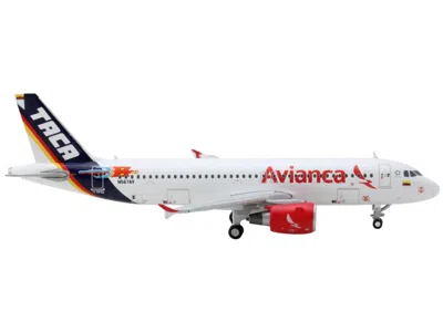Geminijets Airbus A320 Commercial Aircraft "avianca Airlines" White With Tail Stripes 1/400 Diecast Model Airpl