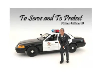 American Diorama Police Officer I Figure For 1-18 Scale Models