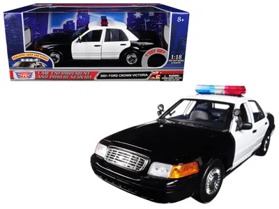 Motormax 2001 Ford Crown Victoria Police Car Plain Black & White With Flashing Light Bar & Front And Rear Lig