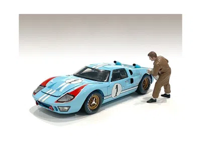 Shop American Diorama Race Day 1 Figurine Vi For 1/18 Scale Models By