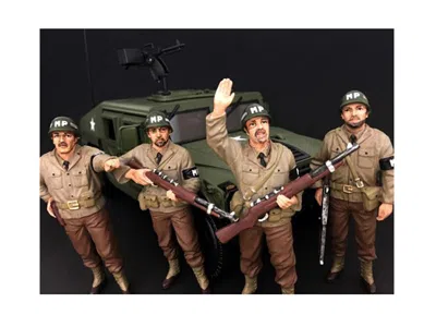 American Diorama Wwii Military Police 4 Piece Figure Set For 1-18 Scale Models