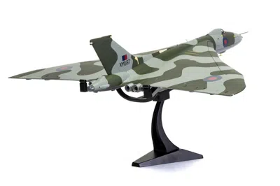 Corgi Avro Vulcan B2 Bomber Aircraft "xm597 'black Buck 6 Shrike Missile Mission Rio De Janeiro Divert Air