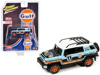 Johnny Lightning 2007 Toyota Fj Cruiser #11 Light Blue "gulf Oil" With Roofrack Limited Edition To 6000 Pieces Worldw