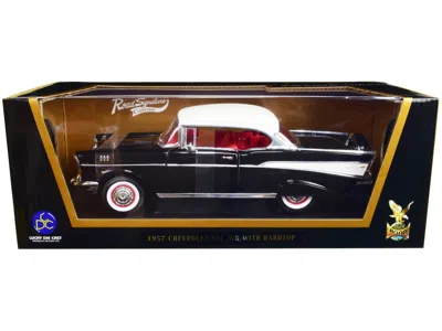 Road Signature 1957 Chevrolet Bel Air Hardtop Black With White Top And Red Interior 1/18 Diecast Model Car By Road