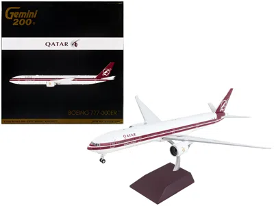 Geminijets Boeing 777-300er Commercial Aircraft "qatar Airways" White With Dark Red Stripes "gemini 200" Series