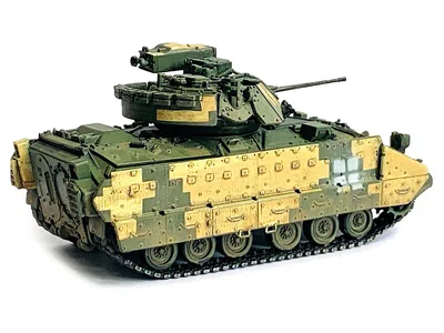 Dragon Models Ukraine M2a2 Ods Light Tank 3-tone Camouflage "neo Dragon Armor" Series 1/72 Plastic Model By Dragon