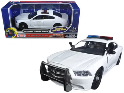 Motormax 2011 Dodge Charger Pursuit Police Car White With Flashing Light Bar, Front And Rear Lights And 2 Sou