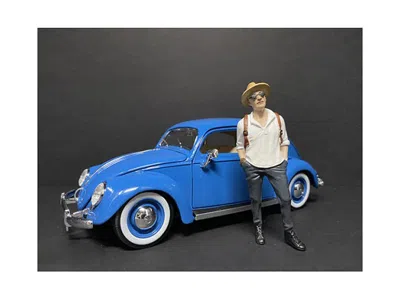 American Diorama Beach Girl Katy Figurine For 1/24 Scale Models By