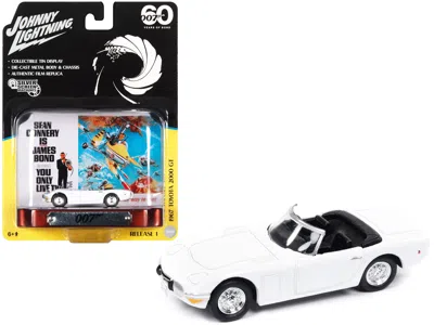 Johnny Lightning 1967 Toyota 2000 Gt Convertible Rhd (right Hand Drive) White 007 (james Bond) "you Only Live Twice"