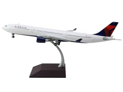 Geminijets Airbus A330-300 Commercial Aircraft "delta Air Lines" (n829nw) White With Blue And Red Tail "gemini