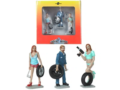 Motorhead Miniatures Michelle, Meg And Gary Tire Brigade 3 Piece Figurine Set 1/24 By
