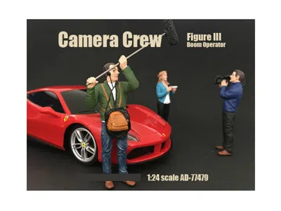 American Diorama Camera Crew Figure Iii Boom Operator For 1-24 Scale Models