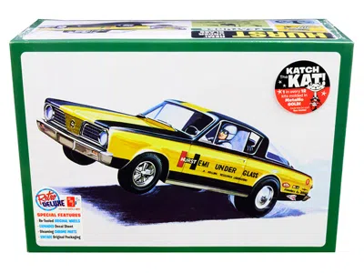 Amt Skill 2 Model Kit 1966 Plymouth Barracuda Funny Car Hemi Under Glass 1 By 25 Scale Model