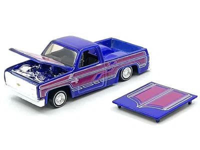 Maisto 1987 Chevrolet 1500 Pickup Truck Blue Metallic With Graphics "lowriders" " Design" Series 1/64