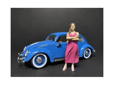American Diorama Partygoers Figurine Viii For 1/24 Scale Models By